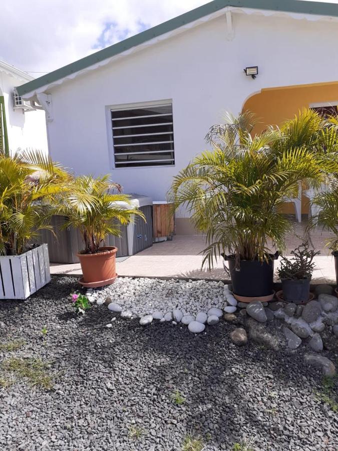 Bikamado Aparthotel Deshaies Luaran gambar